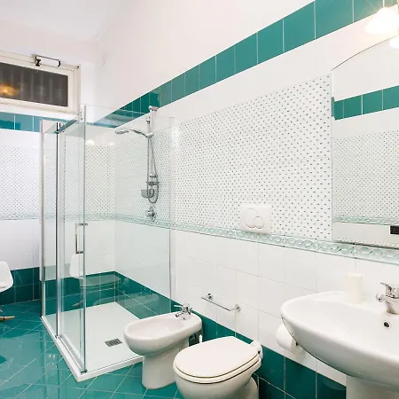 Sleeps 10 Pool Air Con Wifi 상트아그넬로