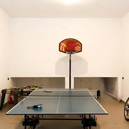 Sleeps 10 Pool Air Con Wifi * 상트아그넬로