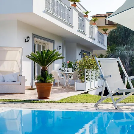 Sleeps 10 Pool Air Con Wifi Villa Sant'Agnello